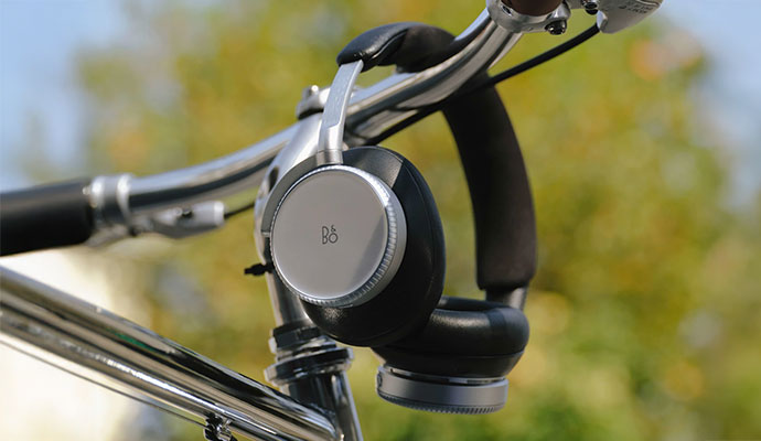 Ferrari collection beoplayH95 headphone B&O