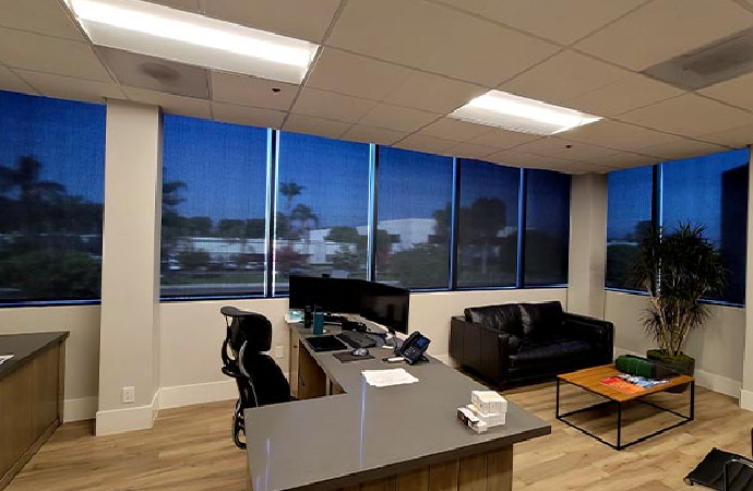 Automated window covering for a hassle-free and modern commercial space.