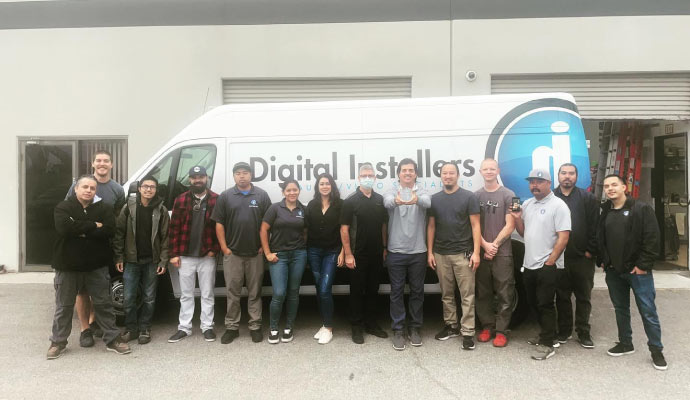 Digital installers team with service van