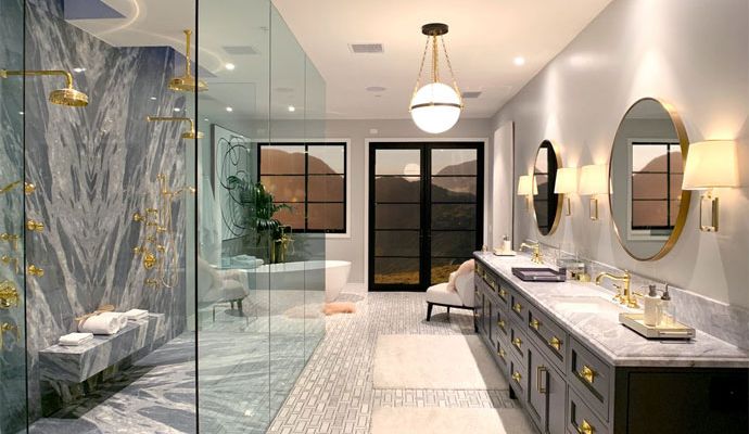 Smart bathroom with adjustable lighting design