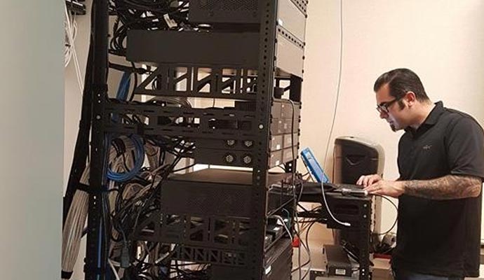 Person inspecting network system