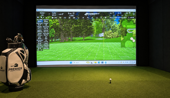 Indoor golf simulator setup